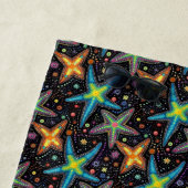 Modern helder zwart zeesterren patroon strandlaken (In situ)