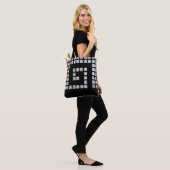 Modern Helicoïdaal abstract ontwerp in zwart-wit Tote Bag (Op model)