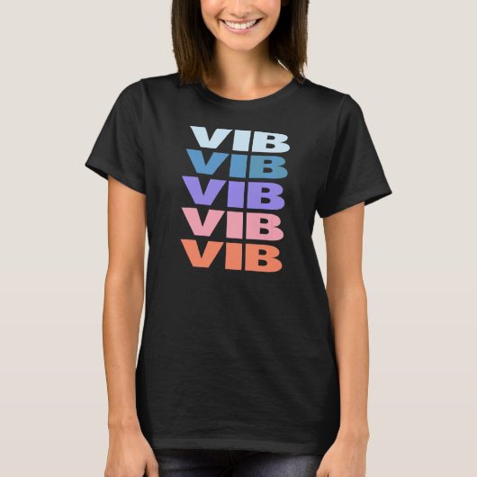 Modern herhaald tekstontwerp VIB T-shirt (Voorkant)