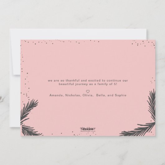 Modern Hoe meer de Merrier Gir Geboorteaankondigin Feestdagenkaart (Achterkant)