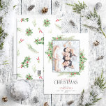 Modern Holly Berry Greenery Merry kerstfoto Feestdagenkaart<br><div class="desc">Maak kennis met onze moderne Holly Berry Greenery Merry kerstfoto Holiday Kaart! Deze prachtige kaart is voorzien van uw favoriete familiefoto, met prettige kerstdagen in een populaire handgeschreven kalligrafie en serif font duo. Het is voorzien van mooie waterverf kunstwerken van holly berry en botanische wintergroen. De kaart kan worden gepersonaliseerd...</div>