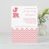 Modern Honeysuckle Pink Chevron Wedding Invitation Kaart (Staand voorkant)