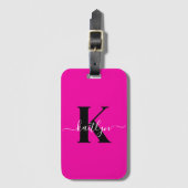 Modern Hot Pink Black Script Monogram Bagagelabel (Voorkant (verticaal))