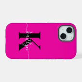 Modern Hot Pink Black Script Monogram iPhone 15 Case (Achterkant horizontaal)