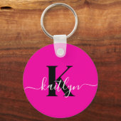Modern Hot Pink Black Script Monogram Sleutelhanger (Achterkant)
