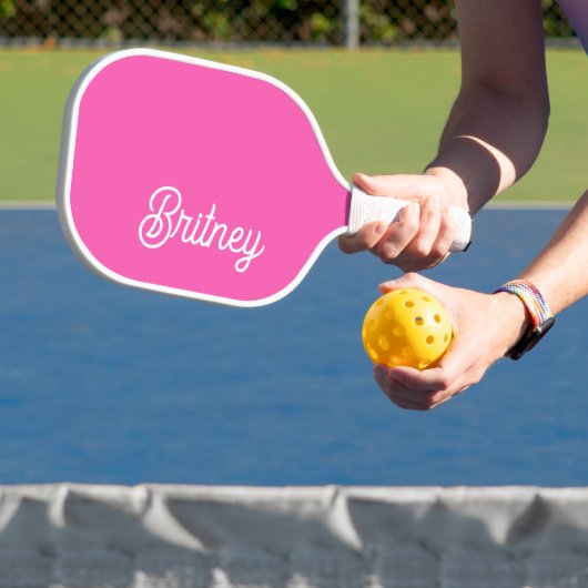Modern Hot Pink gepersonaliseerd monogram en naam Pickleball Paddle (Insitu)