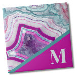 Modern Initiaal Monogram Tegeltje<br><div class="desc">Trendy Bright Turquoise Fuchsia Stone Monogrammed keramische tegel. Kristallen en geodes blijven een favoriete trend! Deze print is voorzien van en tot dichtbij afbeelding van een levendige turkoois en paarse (magenta) geodstone,  compleet met kleine kristallen. Voeg je initiaal toe om het je eigen te maken.</div>