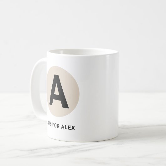 Modern Initial Mug – “A is for [Name]” Design Koffiemok (Voorkant links)