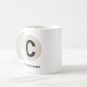 Modern Initial Mug – “C is for [Name]” Design Koffiemok (Voorkant links)