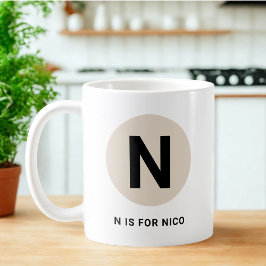 Modern Initial Mug – “N is for [Name]” Design Koffiemok