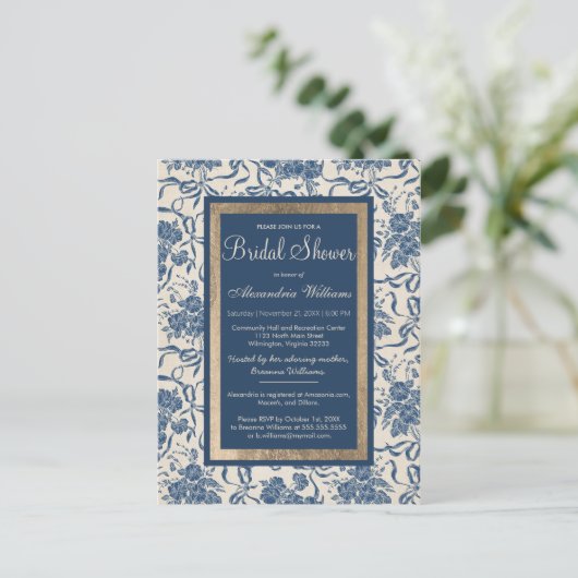 Modern  Ivory Navy Bloemen Vrijgezellenfeest Uitnodiging Briefkaart (Staand voorkant)