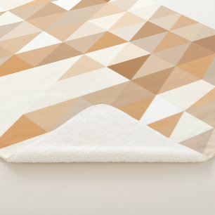 Modern ivory Taupe Grey Tan Brown Triangle Patroon Sherpa Deken