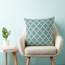 Modern Juniper Green en White Quatrefoil Pattern