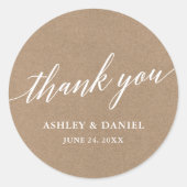 Modern kalligrafie script bruiloft kraft ronde sticker (Voorkant)