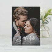 Modern kalligrafie script twee foto QR code Save The Date (Staand voorkant)