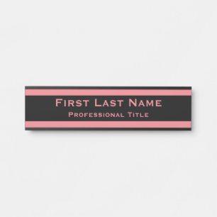 Modern kantoor deur bord borden roze naamplaat