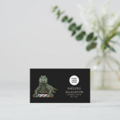 Modern Kapperszaak Emerald Alligator Logo Qr Code Visitekaartje (Staand voorkant)