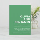 Modern Kelly Green Bold Typography Photo Wedding Kaart (Staand voorkant)