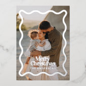 Modern kerstfoto met gegolfde rand in groen folie uitnodiging (Voorkant)