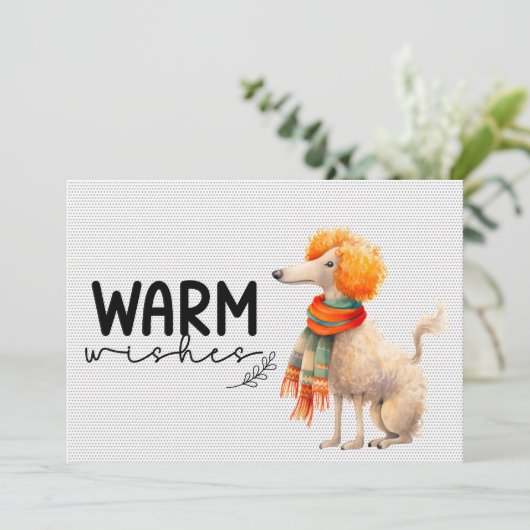 Modern koud weer poedel met warm wensen script feestdagenkaart (Staand voorkant)