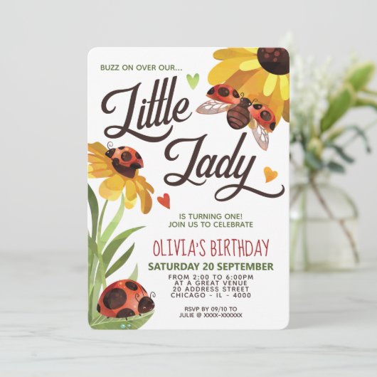 Modern Lady Bug Birthday Uitnodiging (Staand voorkant)