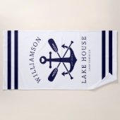 Modern Lake House familienaam nautisch wit blauw Strandlaken (Voorkant)