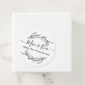 Modern Laurel Leaf Label (In situ)