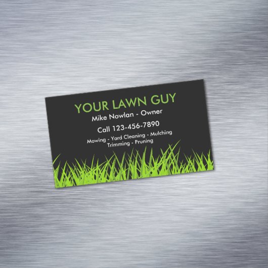 Modern Lawn Service Simple Magnetisch Visitekaartje (Voorbeeld)