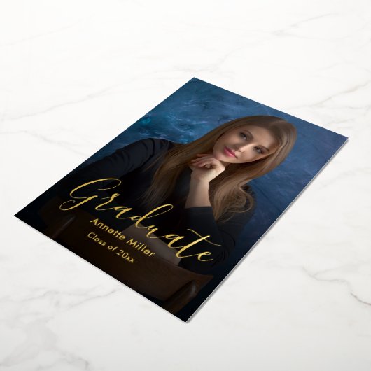 Modern legant script voegt fotograaf toe folie uitnodiging (Gedraaid)