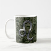 Modern Leo Zodiac Sign on Green Digital Camo Koffiemok (Links)