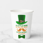 Modern Leprechaun St. Patrick's Day Baby shower Papieren Bekers (Achterkant)