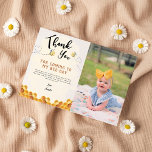 Modern Leuk Het is zo lief om 1e bijendag foto te  Bedankkaart<br><div class="desc">Modern schattig het is zo lief om eerste verjaardag foto te zijn DANK U</div>