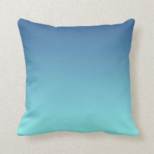 Modern Light Aqua to Blue Ombre Kussen