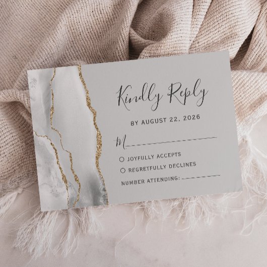 Modern Light Grey Gold Agate Wedding RSVP Kaartje