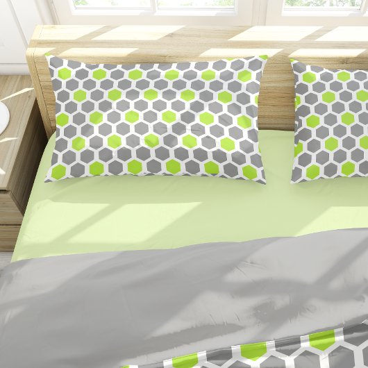 Modern Lime Green Grey Hexagon Geometric Pattern Kussensloop