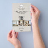 Modern Logo Foto QR Zakelijk Flyer (Hand)