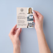 Modern Logo Zakelijk Roze Roze Bedrijfs- Flyer (Hand)