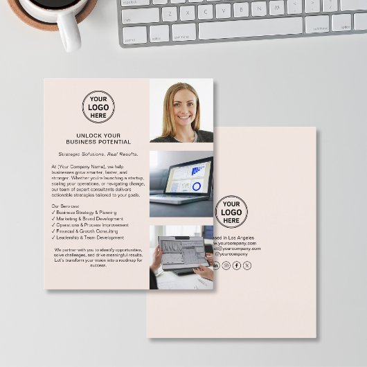 Modern Logo Zakelijk Roze Roze Bedrijfs- Flyer