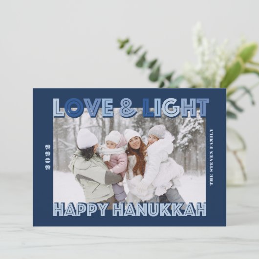 Modern Love light Happy Hanukkah blue script Feestdagenkaart (Staand voorkant)