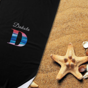 Modern luxe koraalblauw initiaal naam D zwart Strandlaken