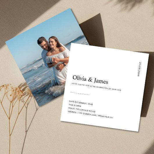 Modern Luxe Script Wedding Invitation with Framed Kaart