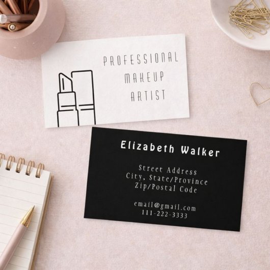 Modern make-up: artistiek wit en zwart visitekaartje