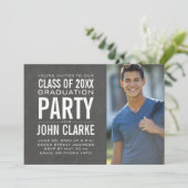 MODERN MALE AFSTUDEERDER | INSCHRIJVING VAN DE GRA KAART (Staand voorkant)