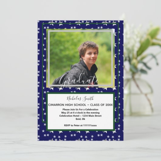 MODERN MANNELIJKE AFSTUDEERDER STARS BLUE | GRADUT KAART (Staand voorkant)