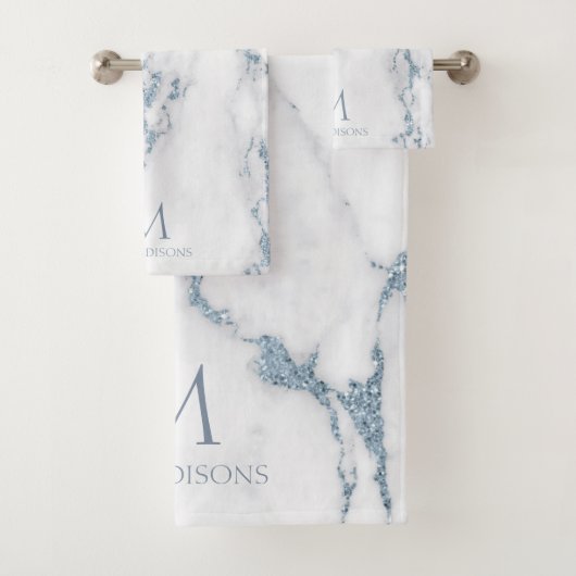 Modern Marble Glitter Monogram Dusty Blue ID816 Bad Handdoek (Insitu)