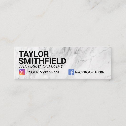 Modern Marble Trendy Social Media Visitekaartje (Voorkant)