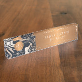 Modern marmeren patroon zwart goud monogram naambordje (Zijkant)