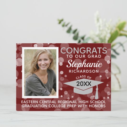 Modern Maroon Gray Bokeh Bubbles Foto Afstuderen Kaart (Staand voorkant)