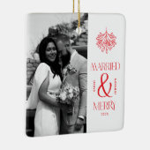Modern Married and Merry Newlywed Bow Christmas Keramisch Ornament (Rechts)