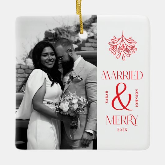 Modern Married and Merry Newlywed Bow Christmas Keramisch Ornament (Voorkant)